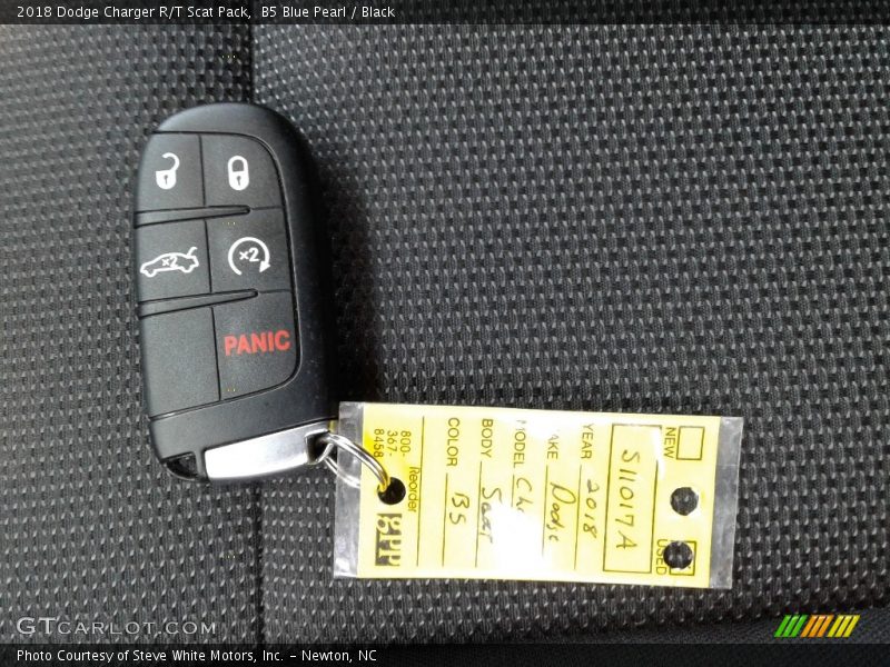 B5 Blue Pearl / Black 2018 Dodge Charger R/T Scat Pack