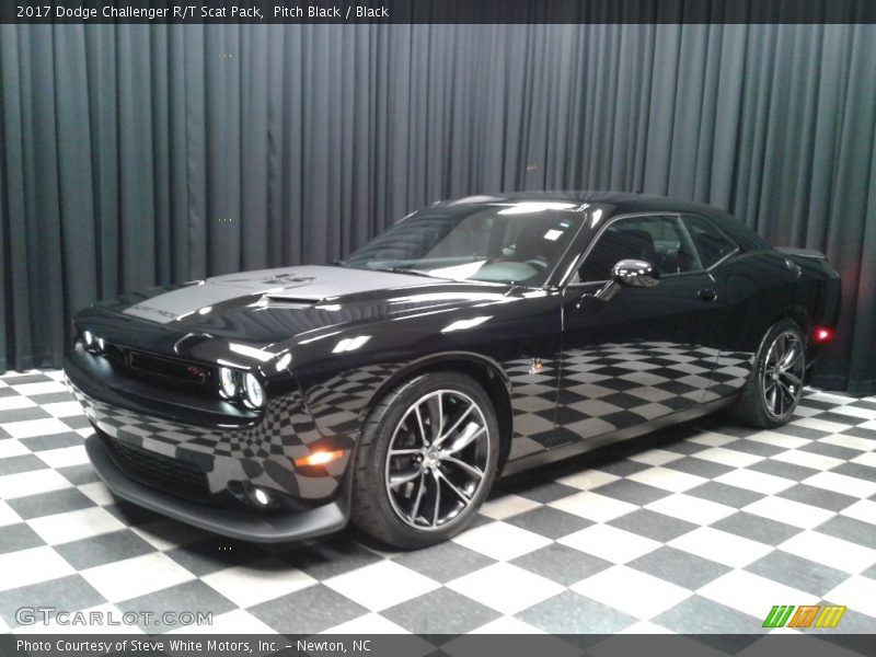Pitch Black / Black 2017 Dodge Challenger R/T Scat Pack
