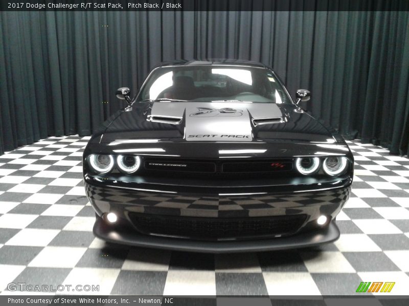 Pitch Black / Black 2017 Dodge Challenger R/T Scat Pack