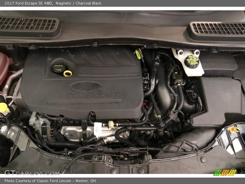 Magnetic / Charcoal Black 2017 Ford Escape SE 4WD
