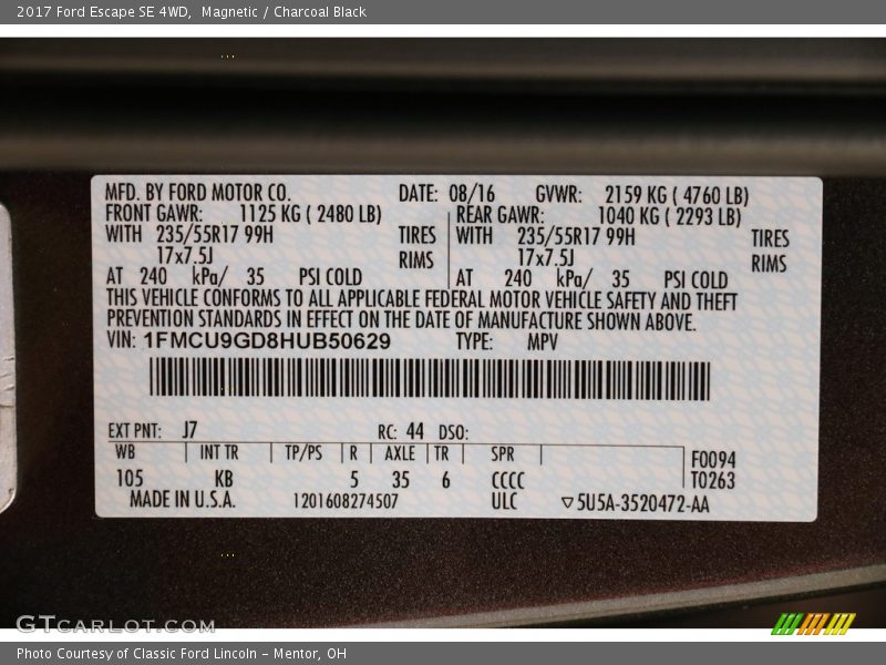 Magnetic / Charcoal Black 2017 Ford Escape SE 4WD