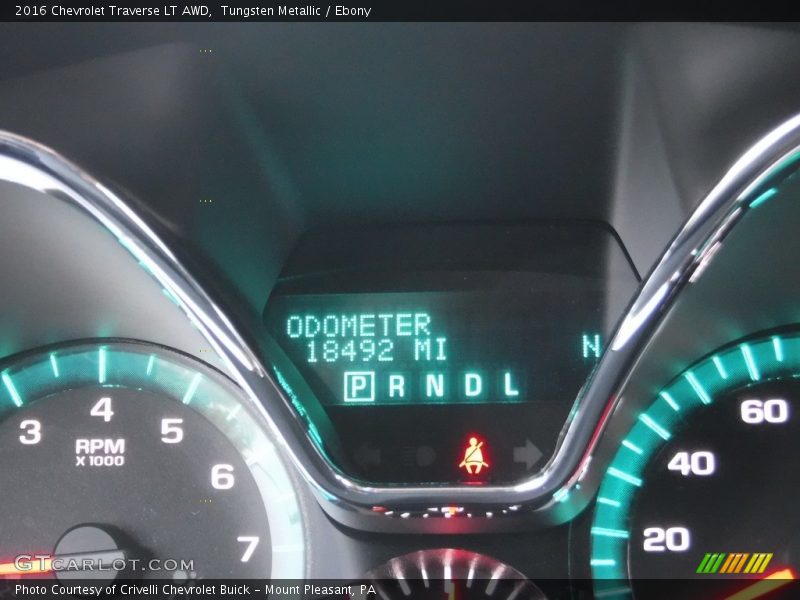 Tungsten Metallic / Ebony 2016 Chevrolet Traverse LT AWD