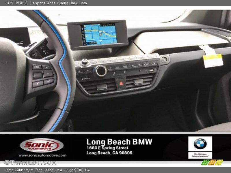 Capparis White / Deka Dark Cloth 2019 BMW i3