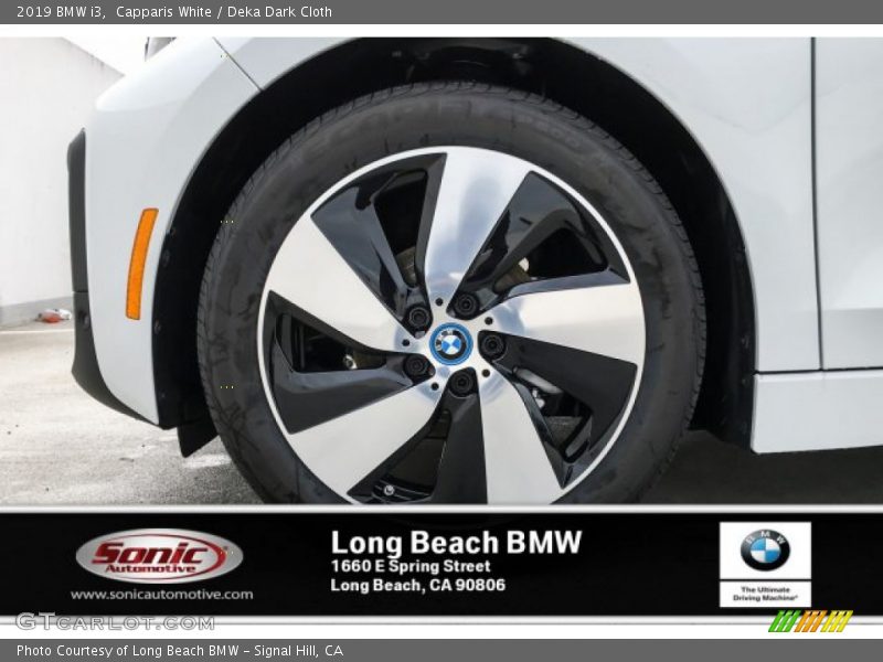 Capparis White / Deka Dark Cloth 2019 BMW i3