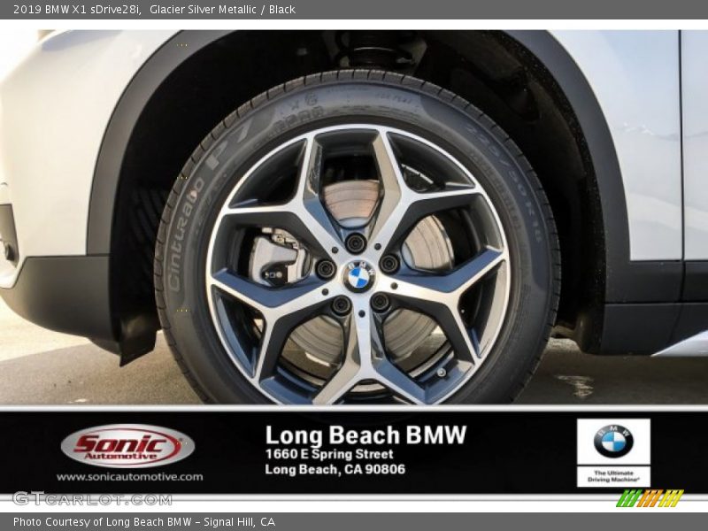 Glacier Silver Metallic / Black 2019 BMW X1 sDrive28i