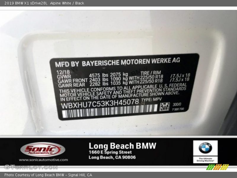 Alpine White / Black 2019 BMW X1 sDrive28i