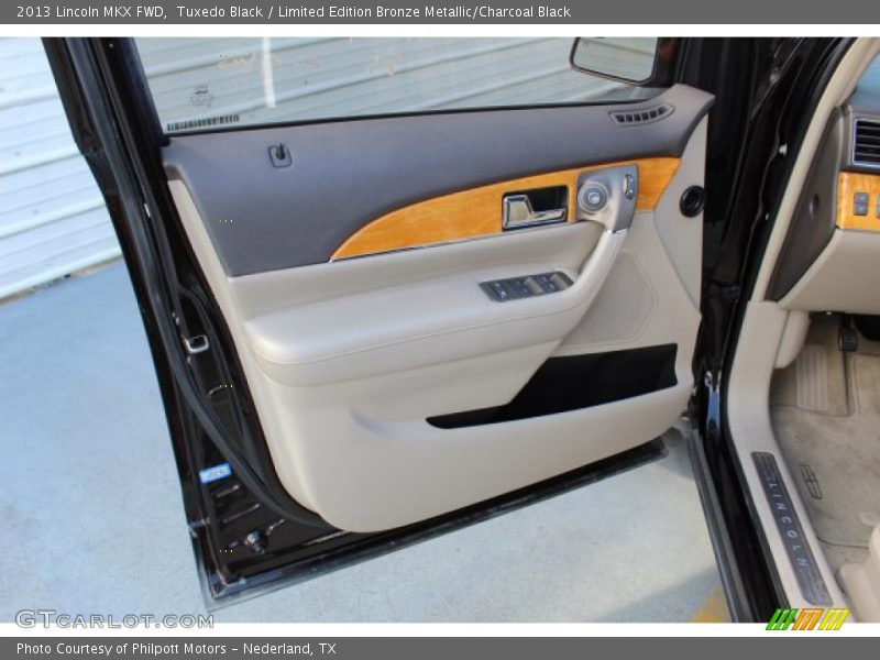 Tuxedo Black / Limited Edition Bronze Metallic/Charcoal Black 2013 Lincoln MKX FWD