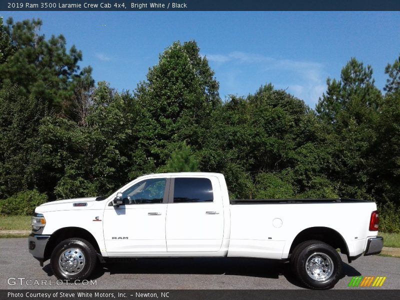 Bright White / Black 2019 Ram 3500 Laramie Crew Cab 4x4