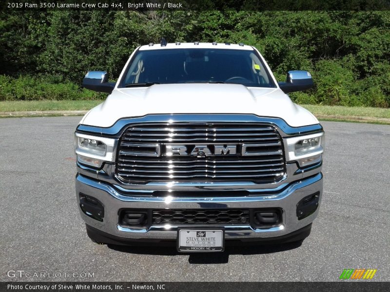 Bright White / Black 2019 Ram 3500 Laramie Crew Cab 4x4