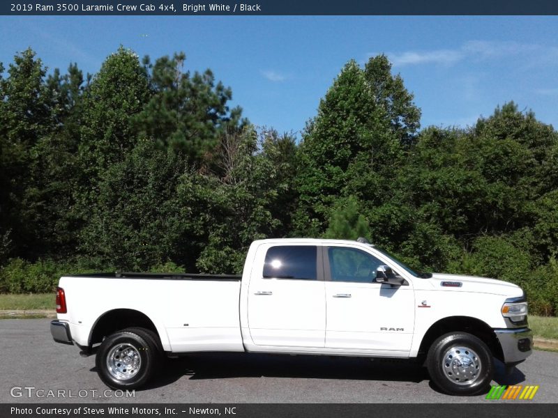 Bright White / Black 2019 Ram 3500 Laramie Crew Cab 4x4