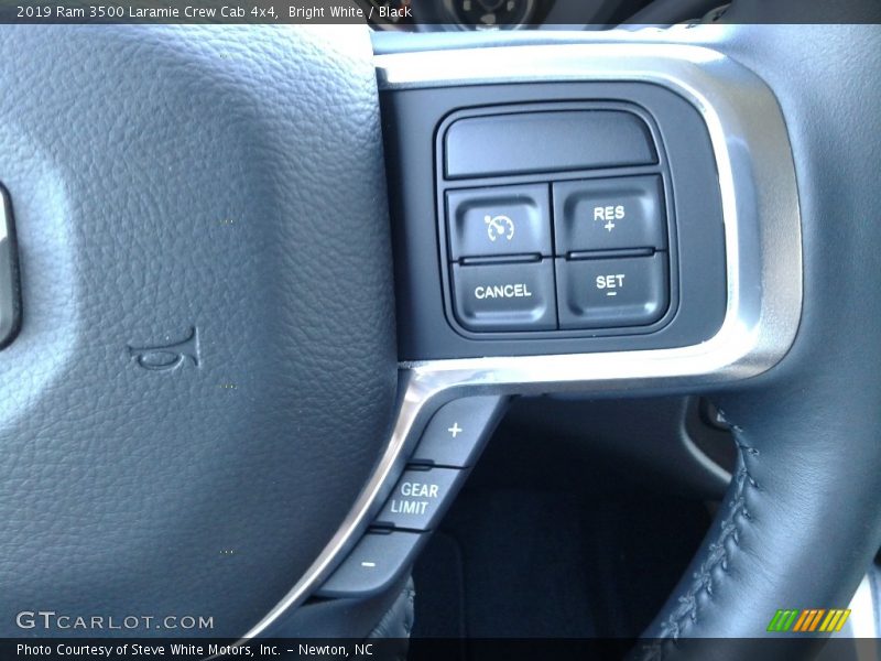 Bright White / Black 2019 Ram 3500 Laramie Crew Cab 4x4