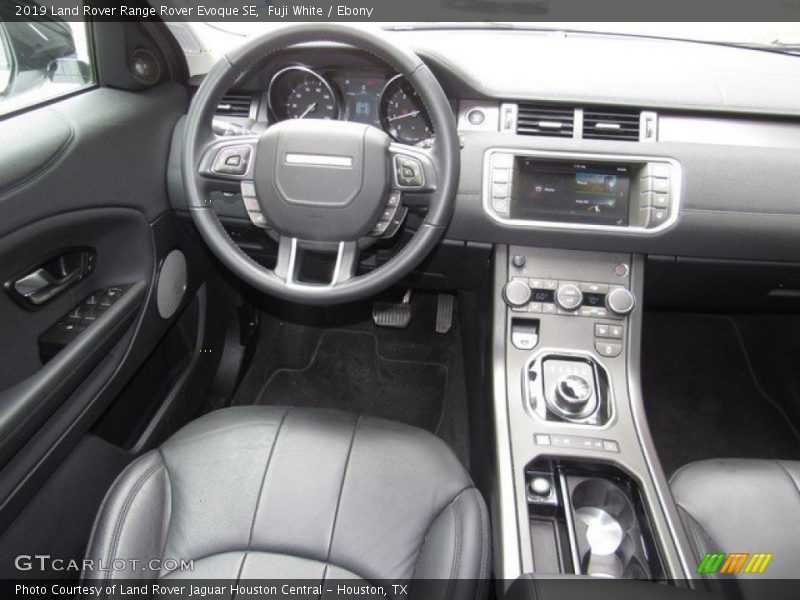 Fuji White / Ebony 2019 Land Rover Range Rover Evoque SE