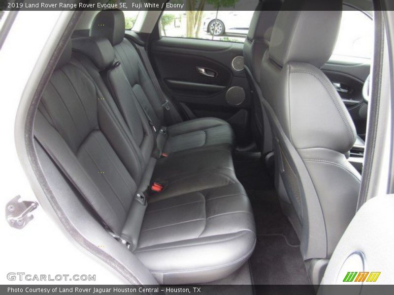 Fuji White / Ebony 2019 Land Rover Range Rover Evoque SE