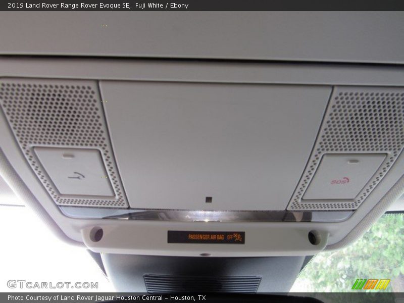Fuji White / Ebony 2019 Land Rover Range Rover Evoque SE