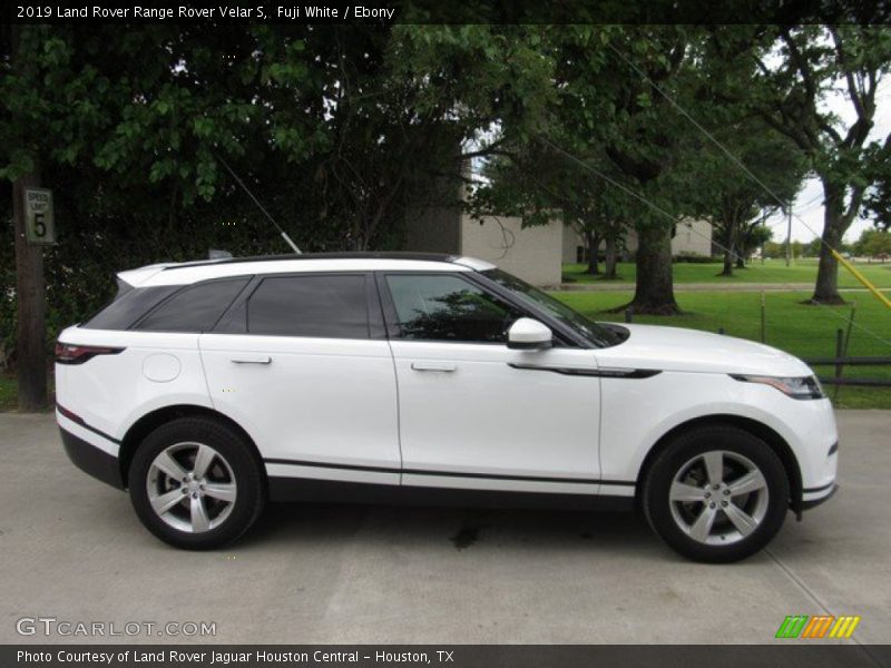 Fuji White / Ebony 2019 Land Rover Range Rover Velar S