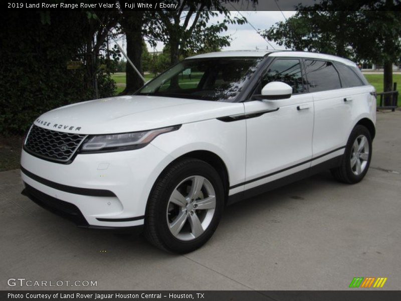 Fuji White / Ebony 2019 Land Rover Range Rover Velar S