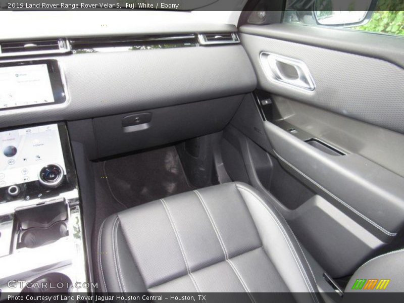 Fuji White / Ebony 2019 Land Rover Range Rover Velar S