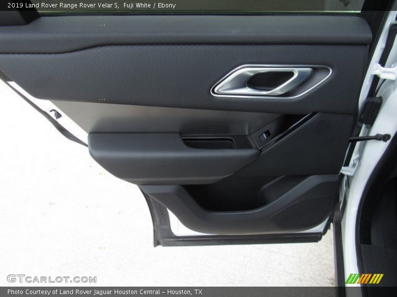 Fuji White / Ebony 2019 Land Rover Range Rover Velar S