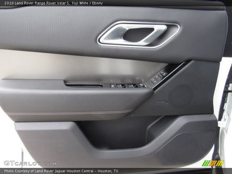 Fuji White / Ebony 2019 Land Rover Range Rover Velar S