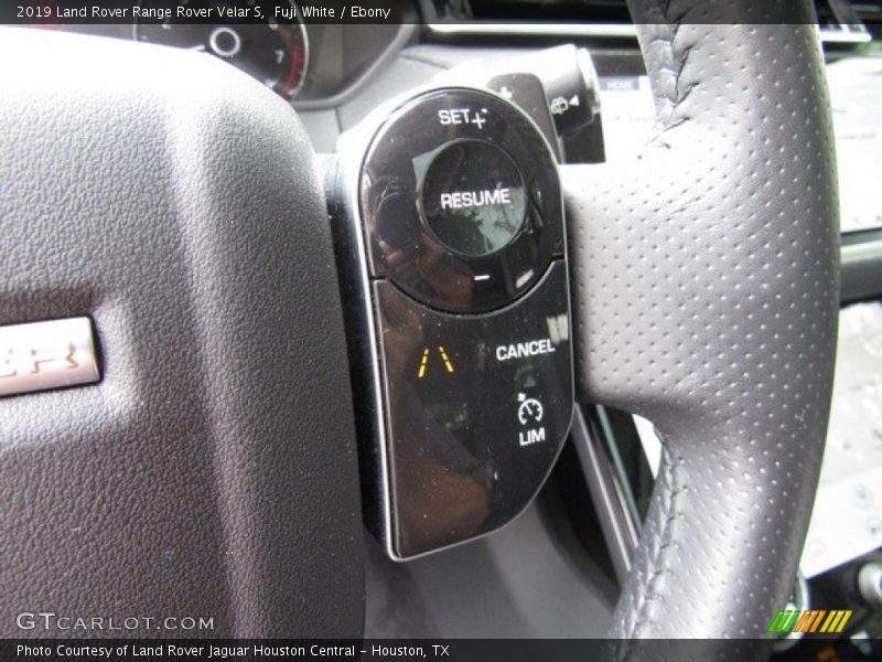 Fuji White / Ebony 2019 Land Rover Range Rover Velar S