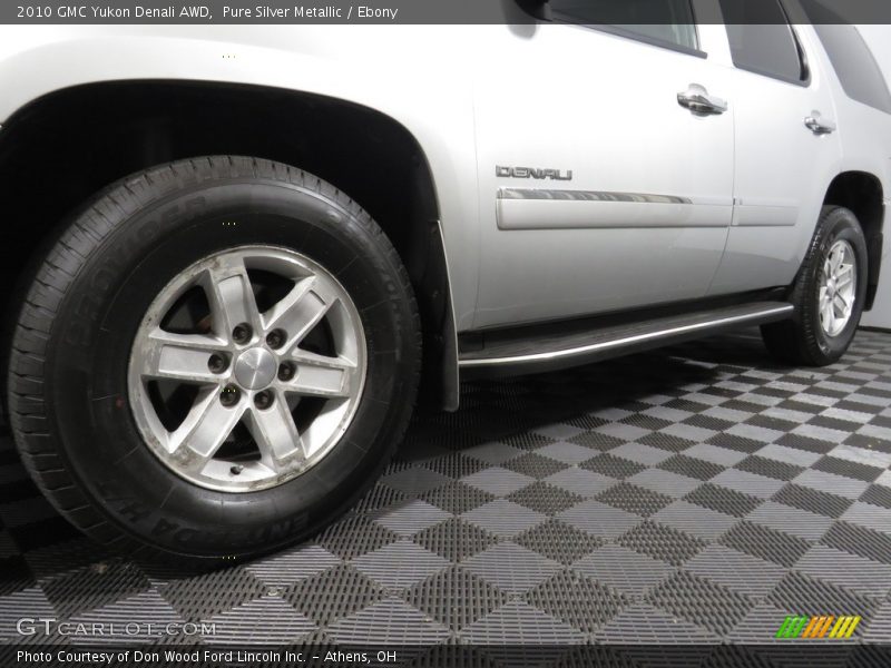 Pure Silver Metallic / Ebony 2010 GMC Yukon Denali AWD