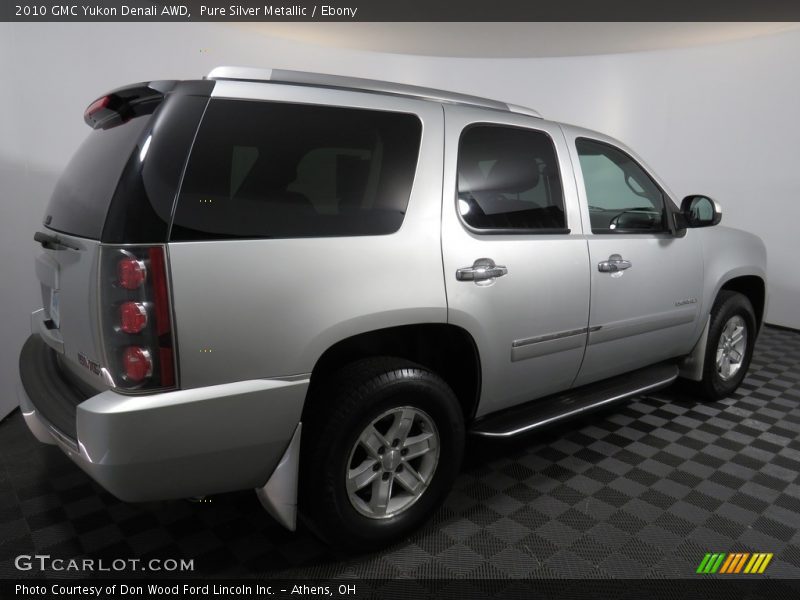 Pure Silver Metallic / Ebony 2010 GMC Yukon Denali AWD