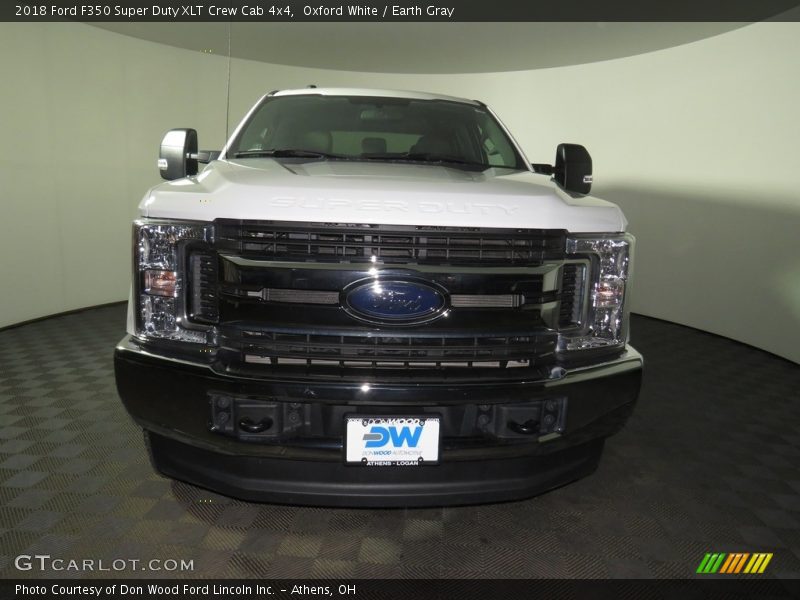 Oxford White / Earth Gray 2018 Ford F350 Super Duty XLT Crew Cab 4x4