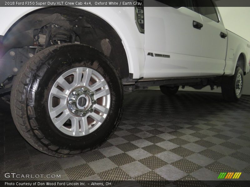 Oxford White / Earth Gray 2018 Ford F350 Super Duty XLT Crew Cab 4x4