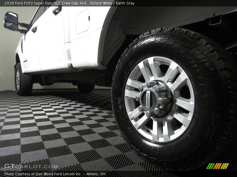 Oxford White / Earth Gray 2018 Ford F350 Super Duty XLT Crew Cab 4x4