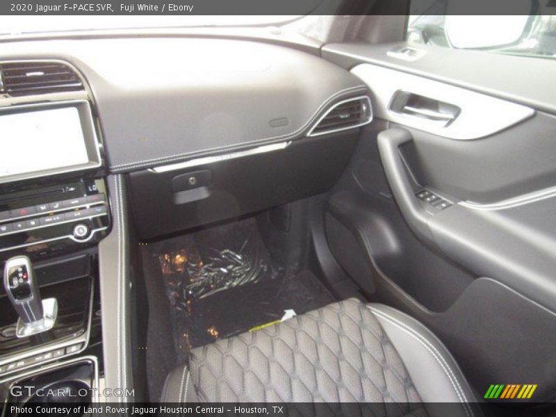 Fuji White / Ebony 2020 Jaguar F-PACE SVR