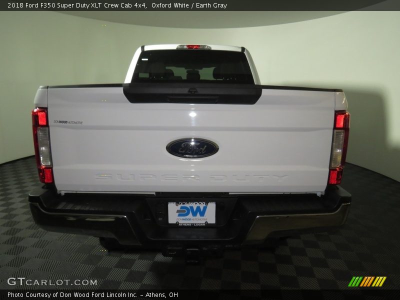 Oxford White / Earth Gray 2018 Ford F350 Super Duty XLT Crew Cab 4x4