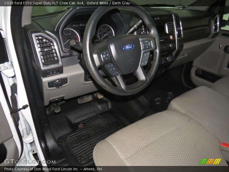 Oxford White / Earth Gray 2018 Ford F350 Super Duty XLT Crew Cab 4x4