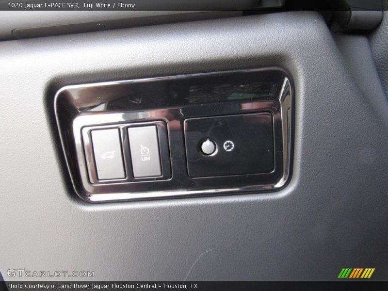 Controls of 2020 F-PACE SVR