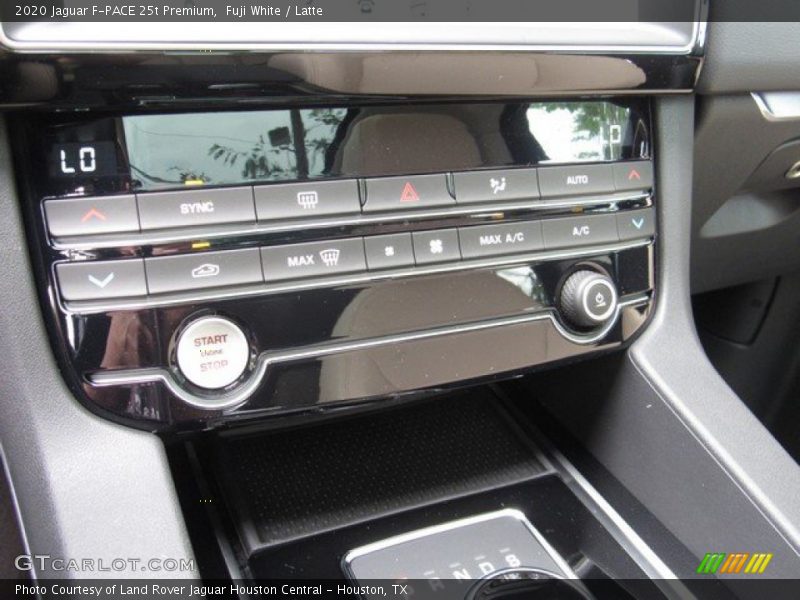 Controls of 2020 F-PACE 25t Premium