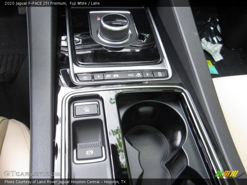  2020 F-PACE 25t Premium 8 Speed Automatic Shifter