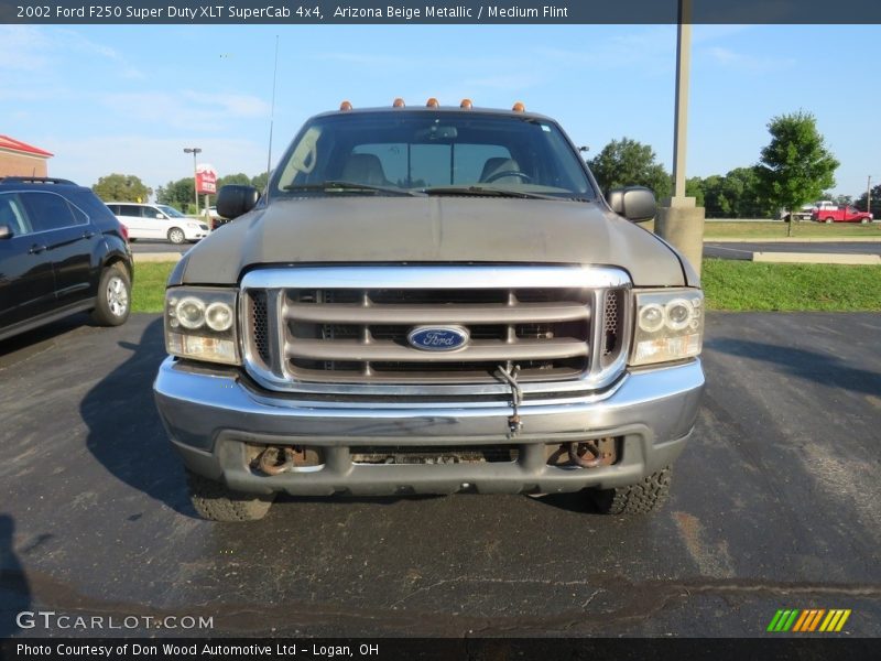 Arizona Beige Metallic / Medium Flint 2002 Ford F250 Super Duty XLT SuperCab 4x4