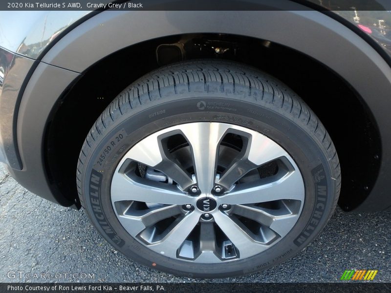 2020 Telluride S AWD Wheel