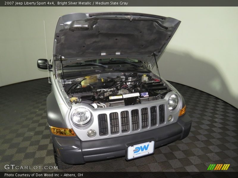 Bright Silver Metallic / Medium Slate Gray 2007 Jeep Liberty Sport 4x4