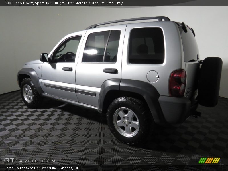 Bright Silver Metallic / Medium Slate Gray 2007 Jeep Liberty Sport 4x4