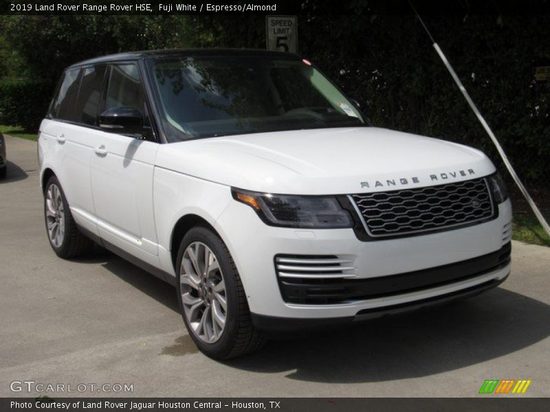 Fuji White / Espresso/Almond 2019 Land Rover Range Rover HSE