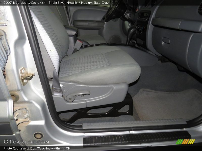 Bright Silver Metallic / Medium Slate Gray 2007 Jeep Liberty Sport 4x4