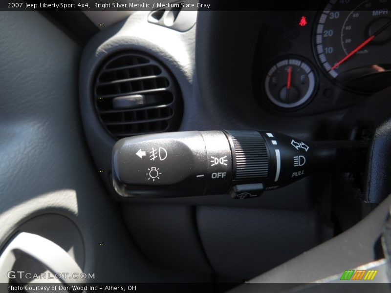 Bright Silver Metallic / Medium Slate Gray 2007 Jeep Liberty Sport 4x4