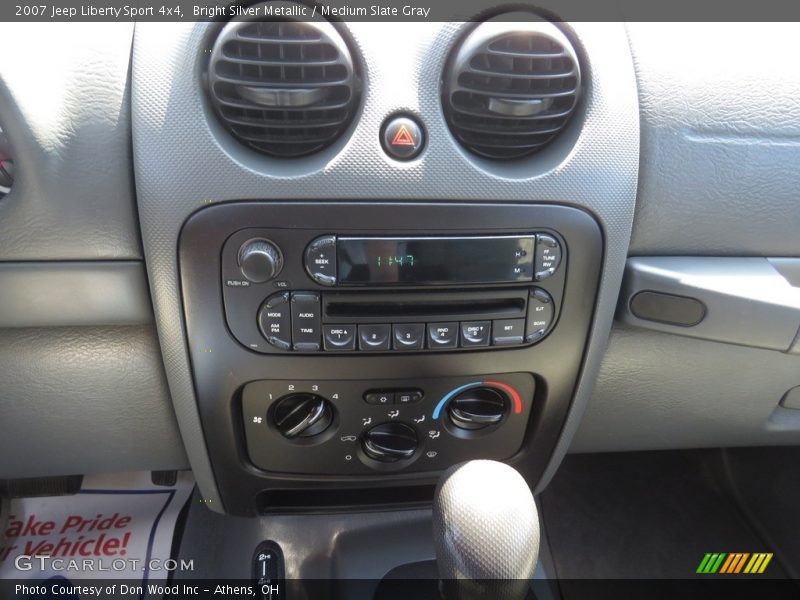 Bright Silver Metallic / Medium Slate Gray 2007 Jeep Liberty Sport 4x4