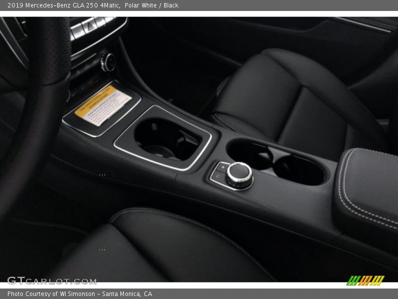 Polar White / Black 2019 Mercedes-Benz GLA 250 4Matic