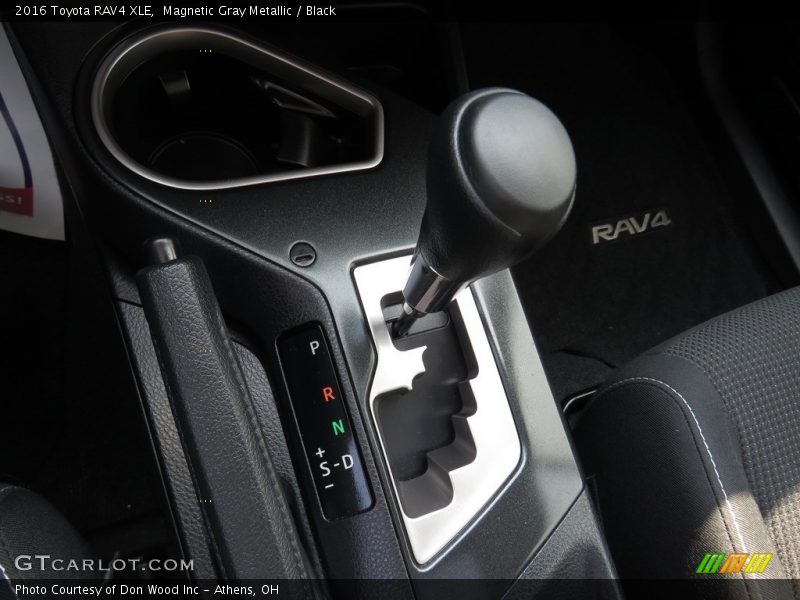 Magnetic Gray Metallic / Black 2016 Toyota RAV4 XLE