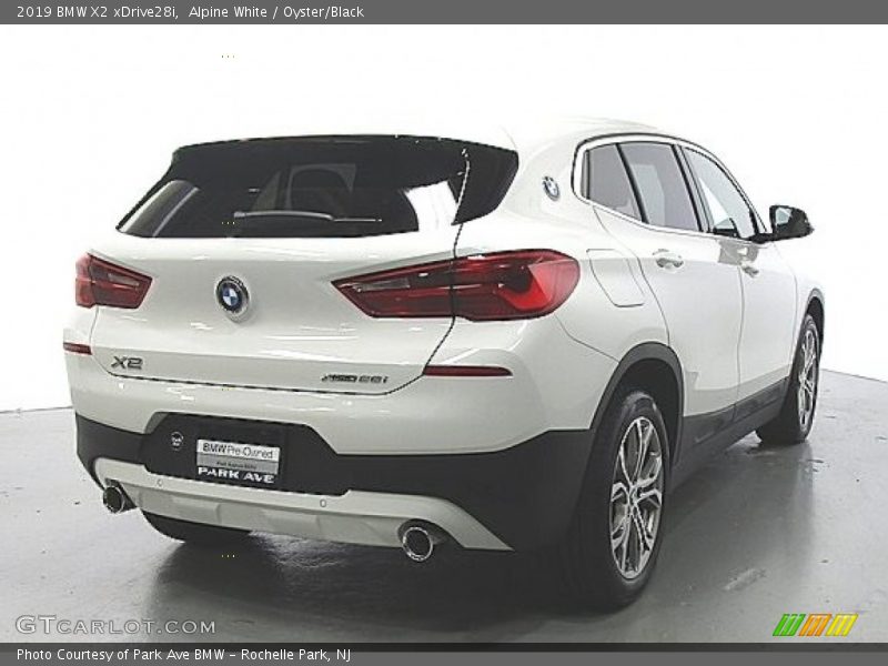 Alpine White / Oyster/Black 2019 BMW X2 xDrive28i