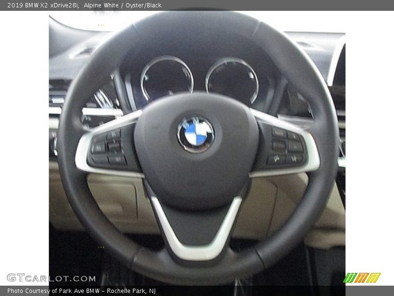 Alpine White / Oyster/Black 2019 BMW X2 xDrive28i