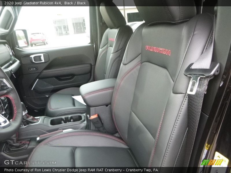 Front Seat of 2020 Gladiator Rubicon 4x4