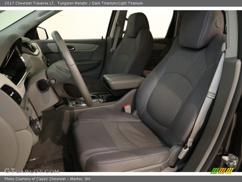 Tungsten Metallic / Dark Titanium/Light Titanium 2017 Chevrolet Traverse LT