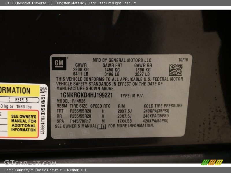 Tungsten Metallic / Dark Titanium/Light Titanium 2017 Chevrolet Traverse LT